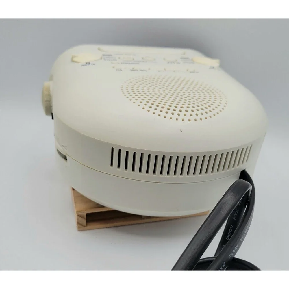 SONY Dream Machine FM/AM Alarm Clock Radio Model ICF-C318 WHITE